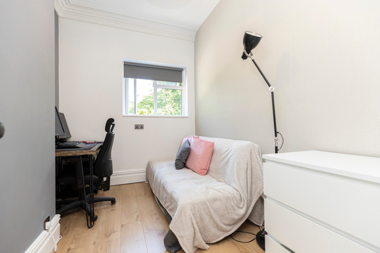 1b8a7e24-0763-4f3c-83f5-c236b22d5f13