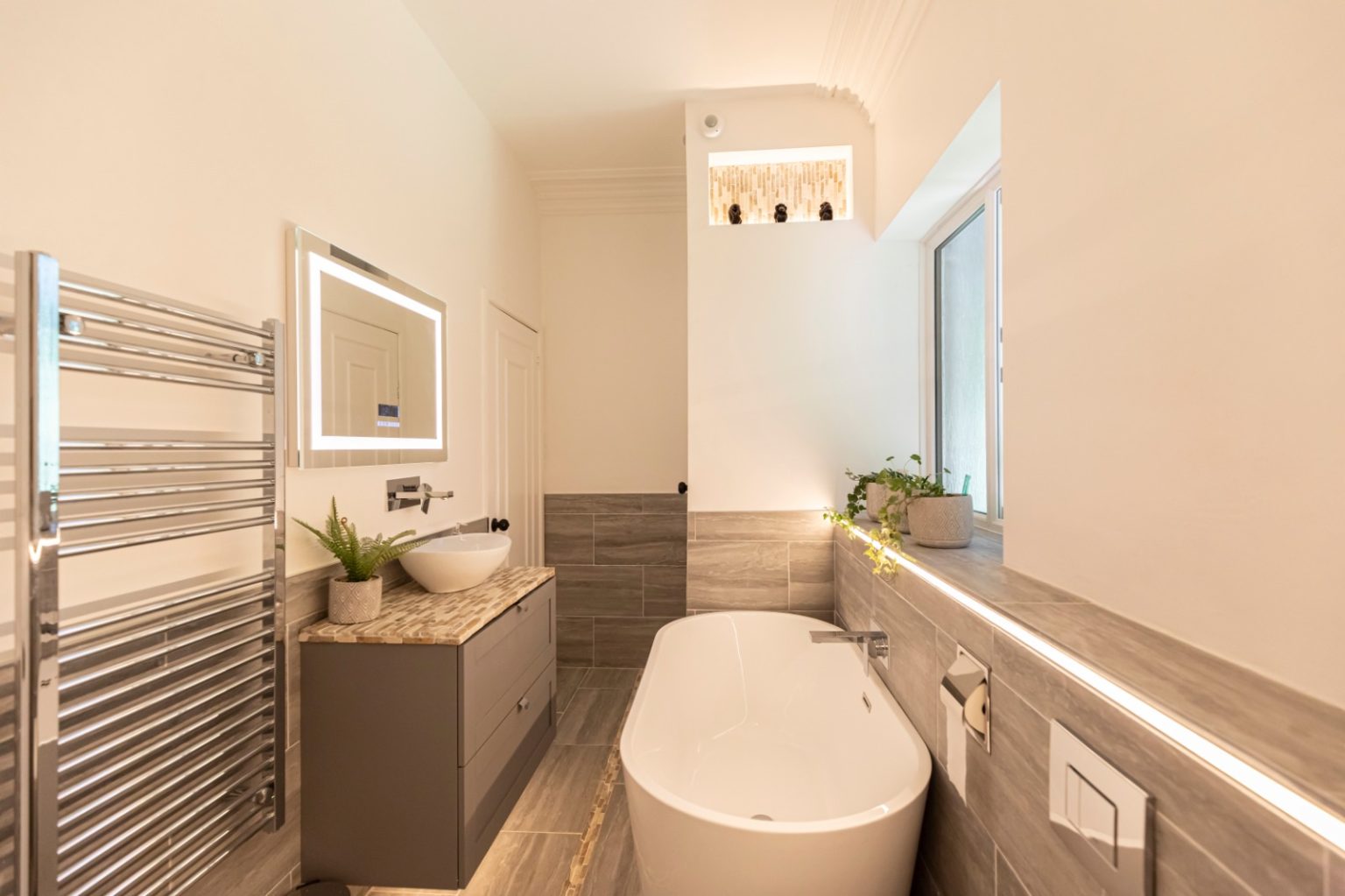 1de72db7-7b46-4b0d-aca1-4be26c969147