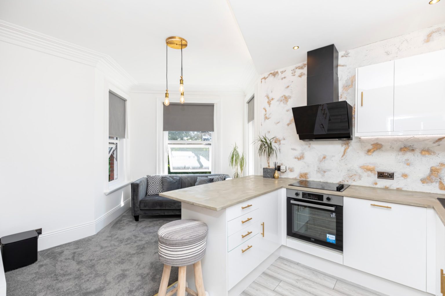 f2c05dcd-0d7f-430f-8b5f-f85b4d058a6b